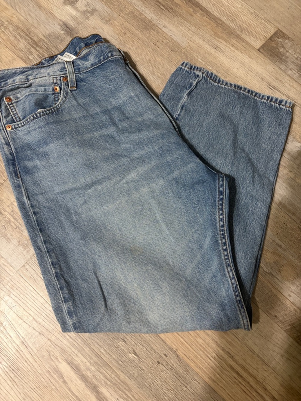 Relaxed Fit Men's Light Blue Denim Jeans